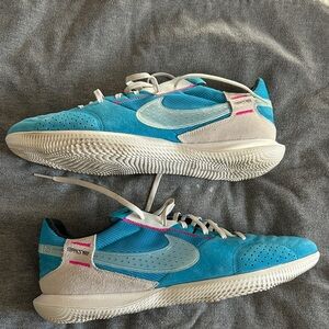 Men Nike Blue and White Sneakers